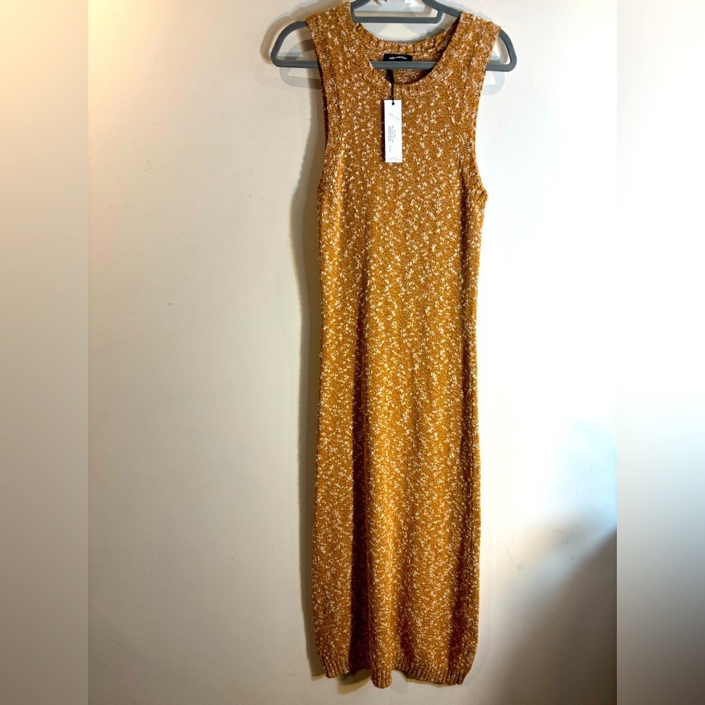 525 America Sz M (estimated) Sleeveless Knit Crew Neck Shift Midi Dress NEW.